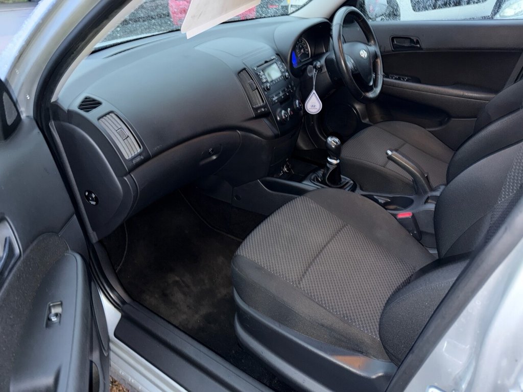 Used Hyundai i30 2011 for sale - 77534572: Photo 13