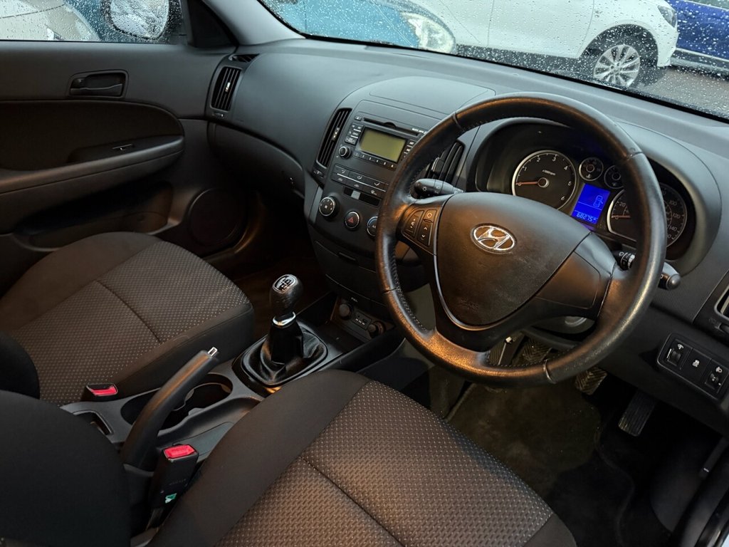 Used Hyundai i30 2011 for sale - 77534572: Photo 2