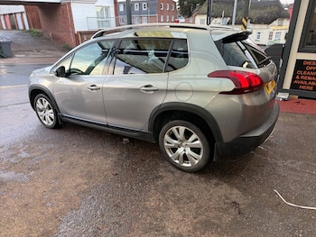 Used Peugeot 2008 2016 for sale - 77302503: Photo