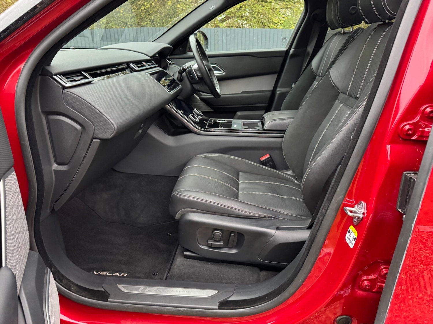 Used Land Rover Range Rover Velar 2020 for sale - 76685533: Photo 34