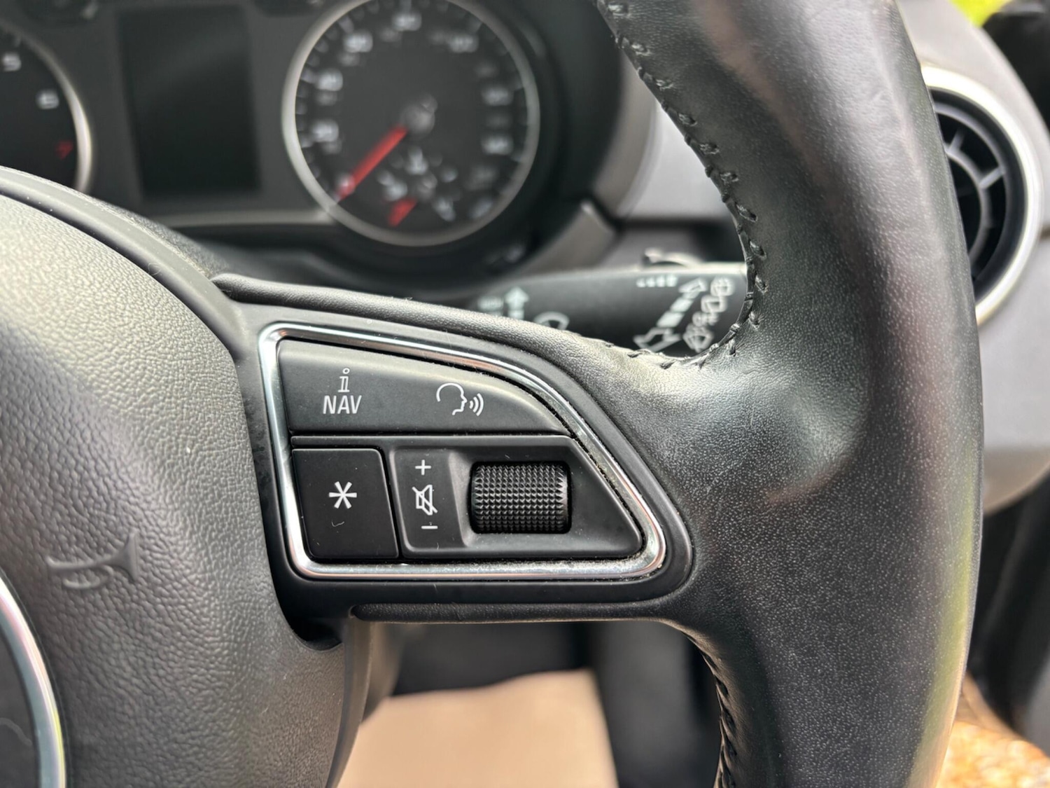 Used Audi A1 2011 for sale - 77330797: Photo 21