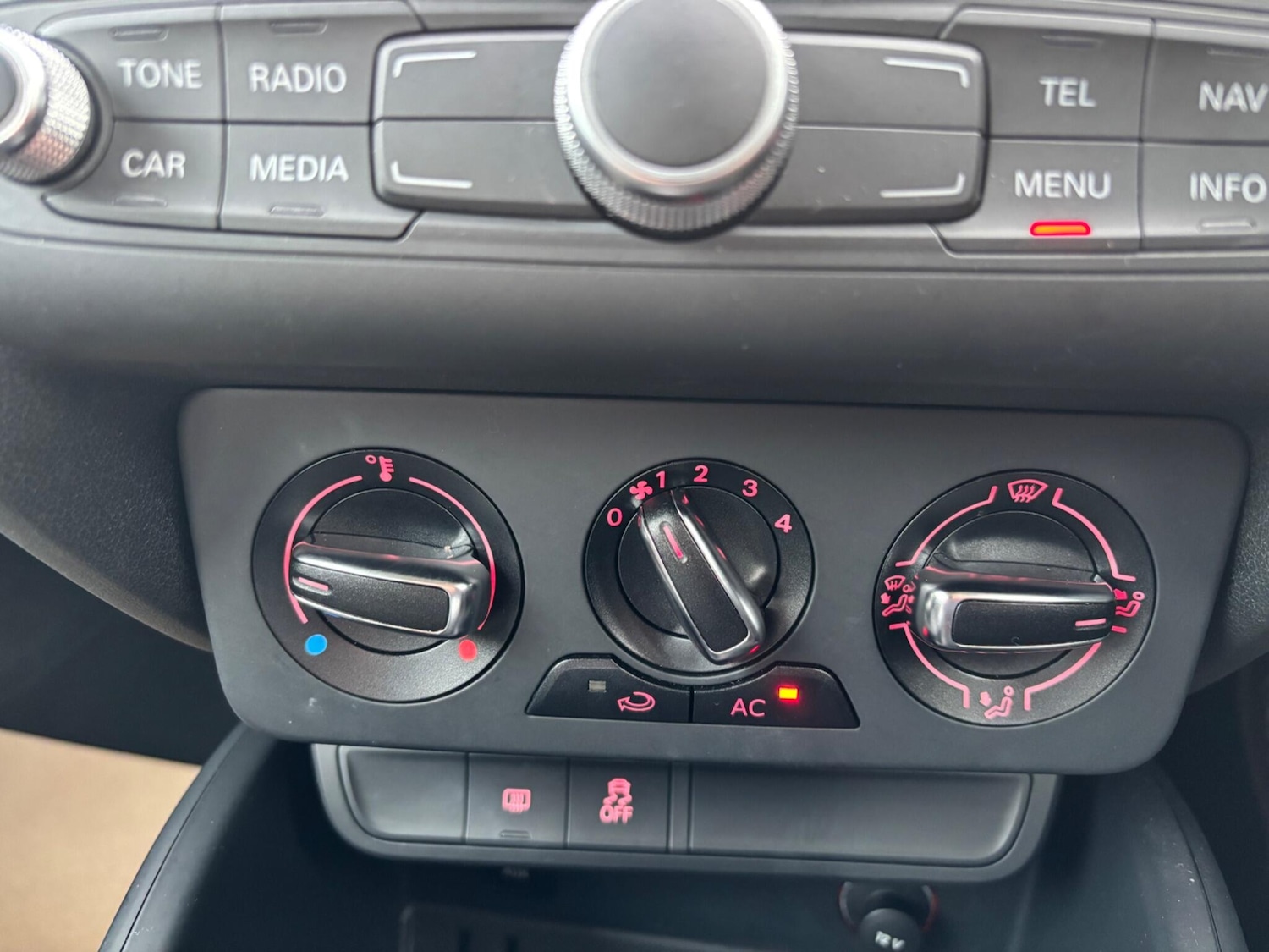 Used Audi A1 2011 for sale - 77330797: Photo 26