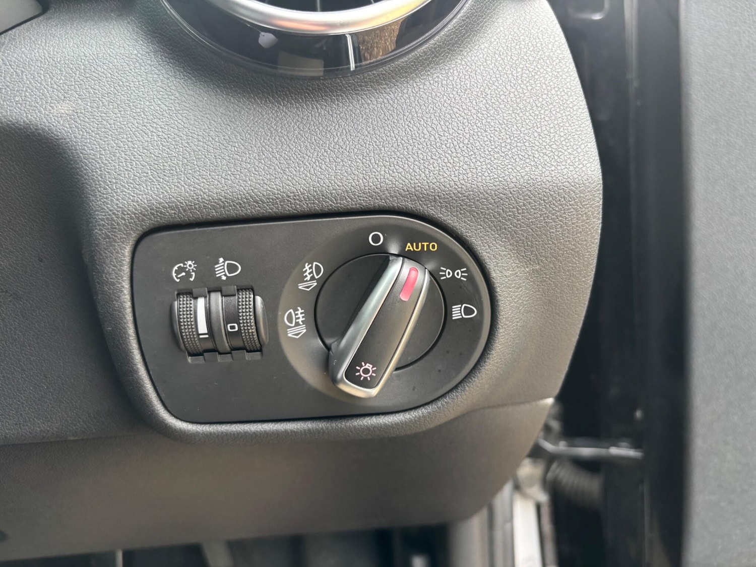 Used Audi A1 2011 for sale - 77330797: Photo 28