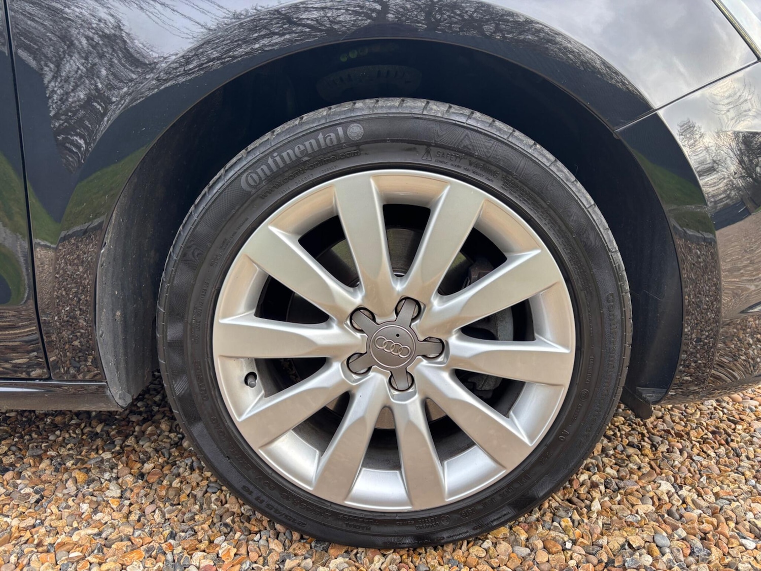 Used Audi A1 2011 for sale - 77330797: Photo 4