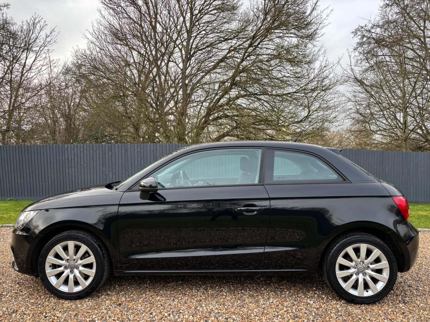 Used Audi A1 2011 for sale - 77330797: Photo 5