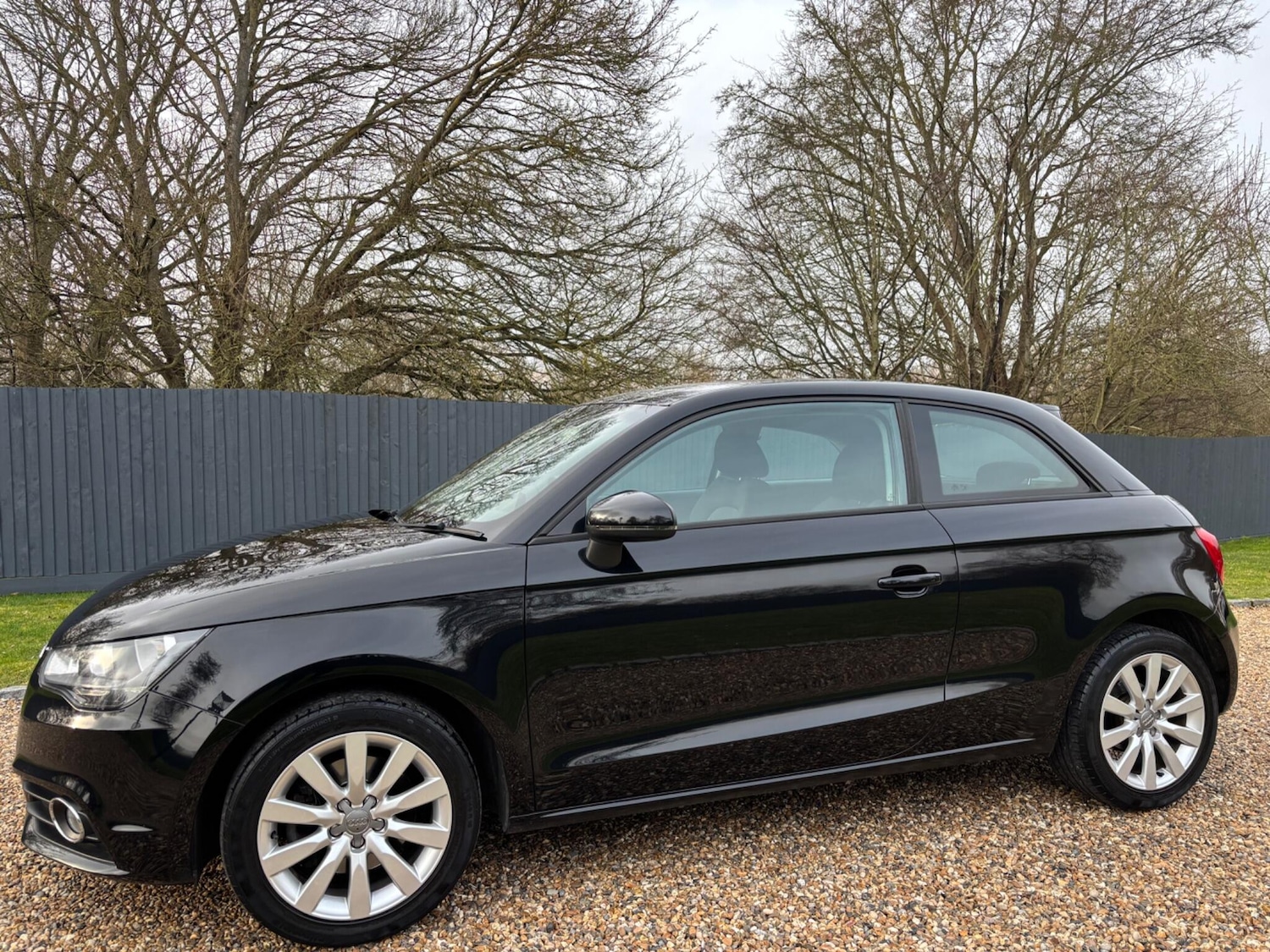 Used Audi A1 2011 for sale - 77330797: Photo 6