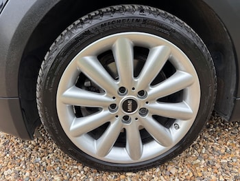 Used MINI Convertible 2018 for sale - 77114256: Photo