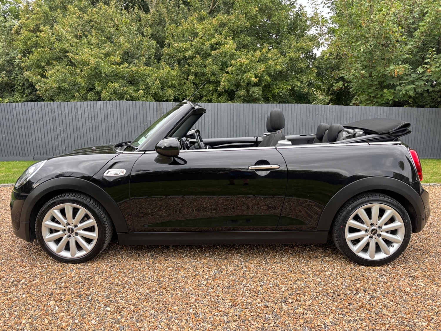 Used MINI Convertible 2018 for sale - 77114256: Photo 6