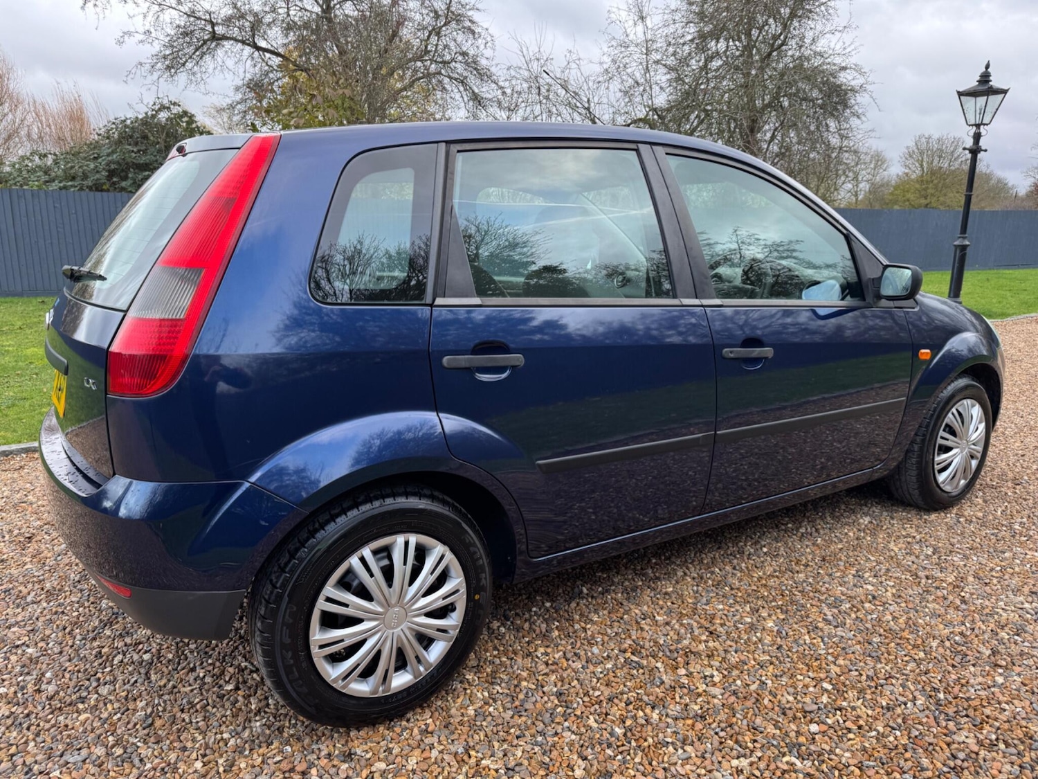 Used Ford Fiesta 2002 for sale - 76717635: Photo 10