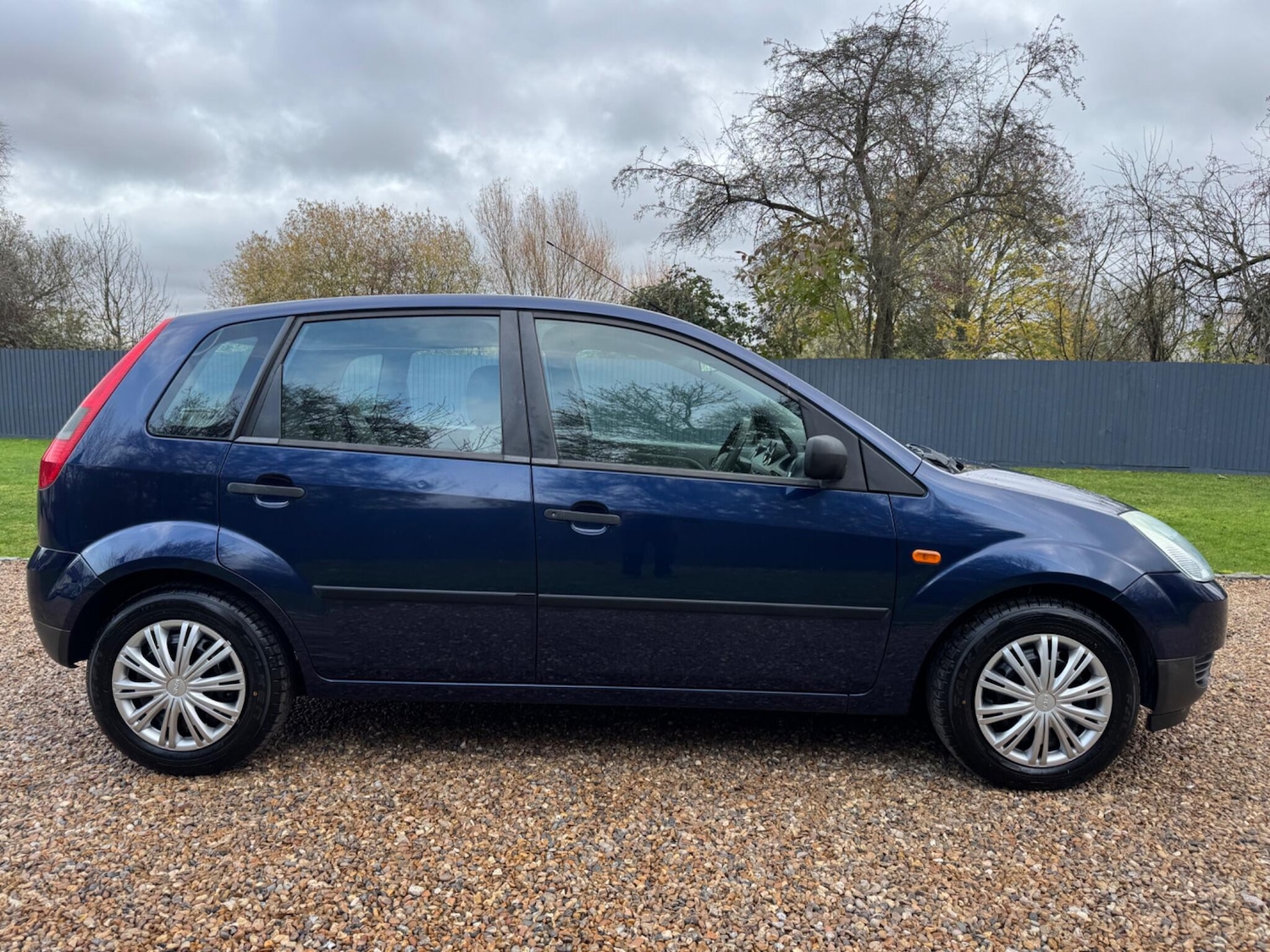 Used Ford Fiesta 2002 for sale - 76717635: Photo 11