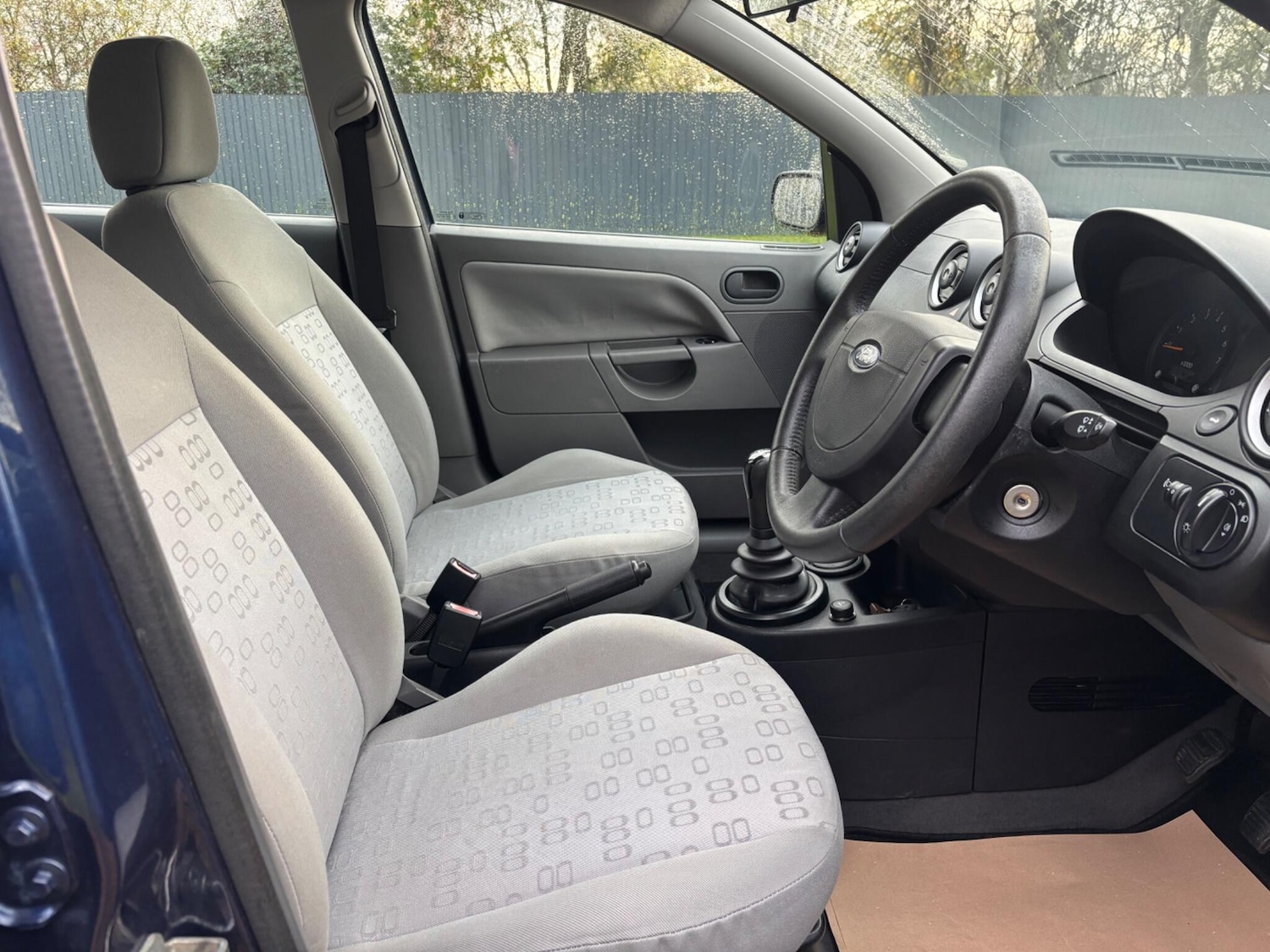 Used Ford Fiesta 2002 for sale - 76717635: Photo 16