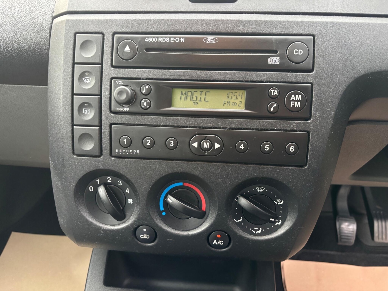 Used Ford Fiesta 2002 for sale - 76717635: Photo 19