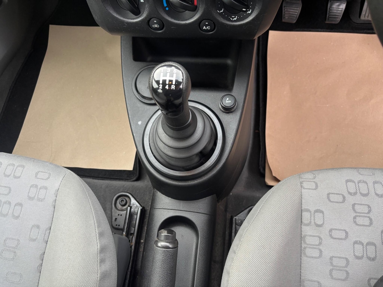 Used Ford Fiesta 2002 for sale - 76717635: Photo 20