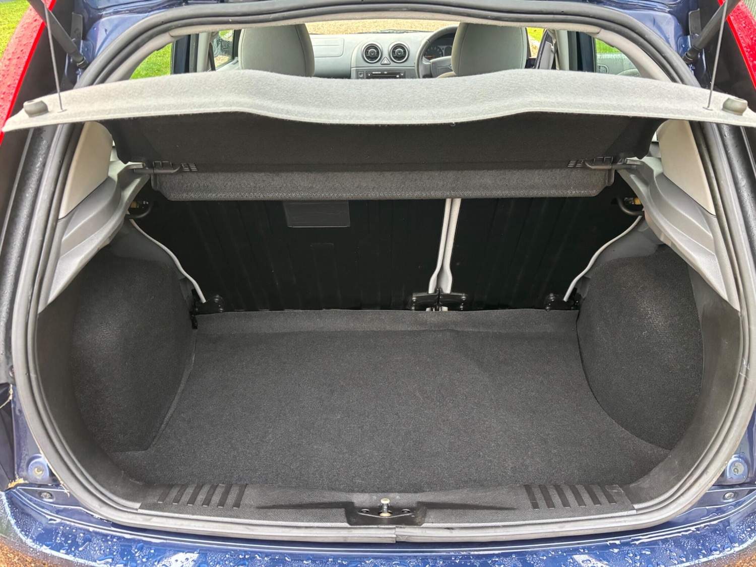 Used Ford Fiesta 2002 for sale - 76717635: Photo 25