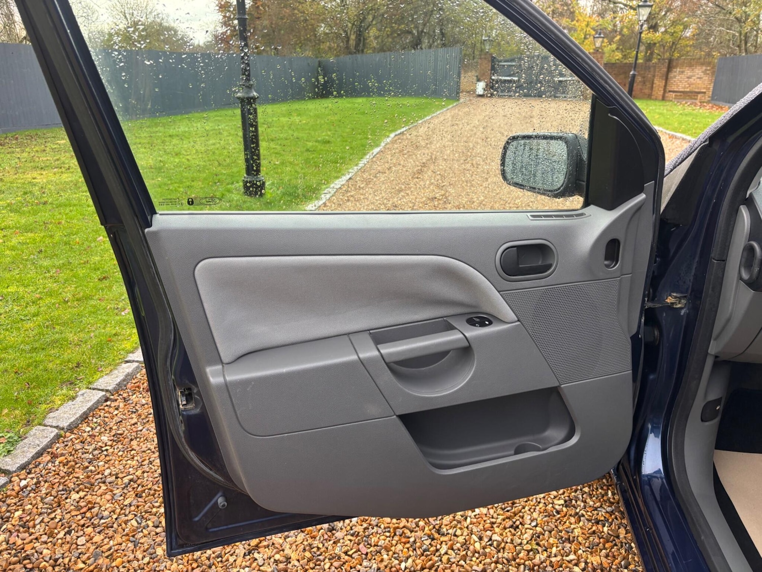 Used Ford Fiesta 2002 for sale - 76717635: Photo 30