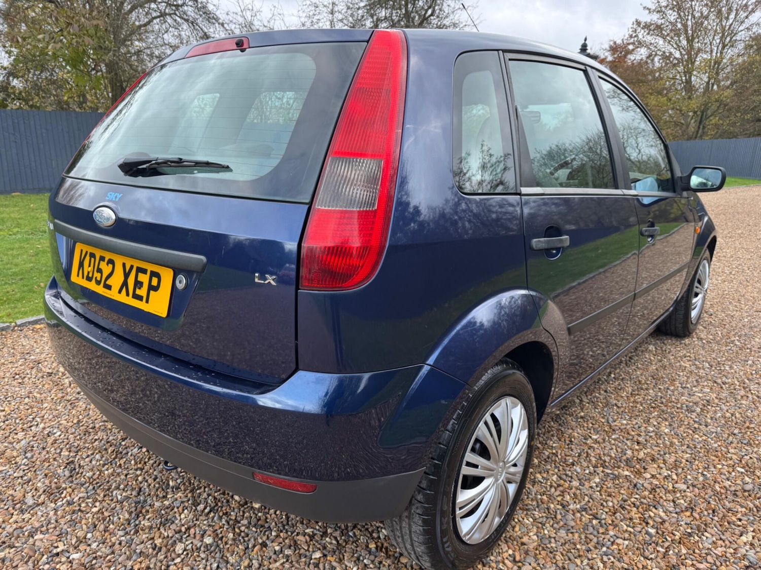 Used Ford Fiesta 2002 for sale - 76717635: Photo 9