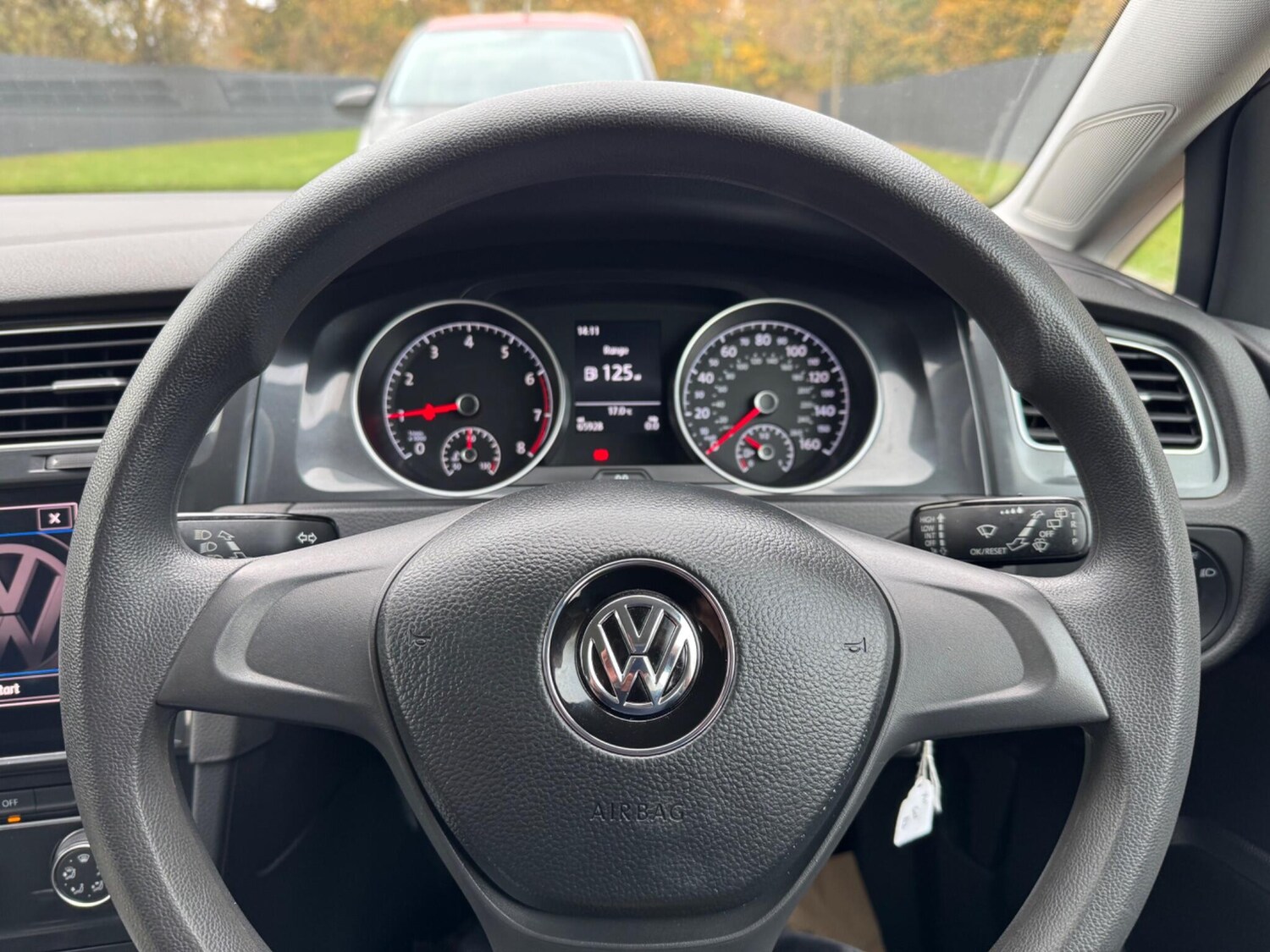 Used Volkswagen Golf 2017 for sale - 76487309: Photo 17