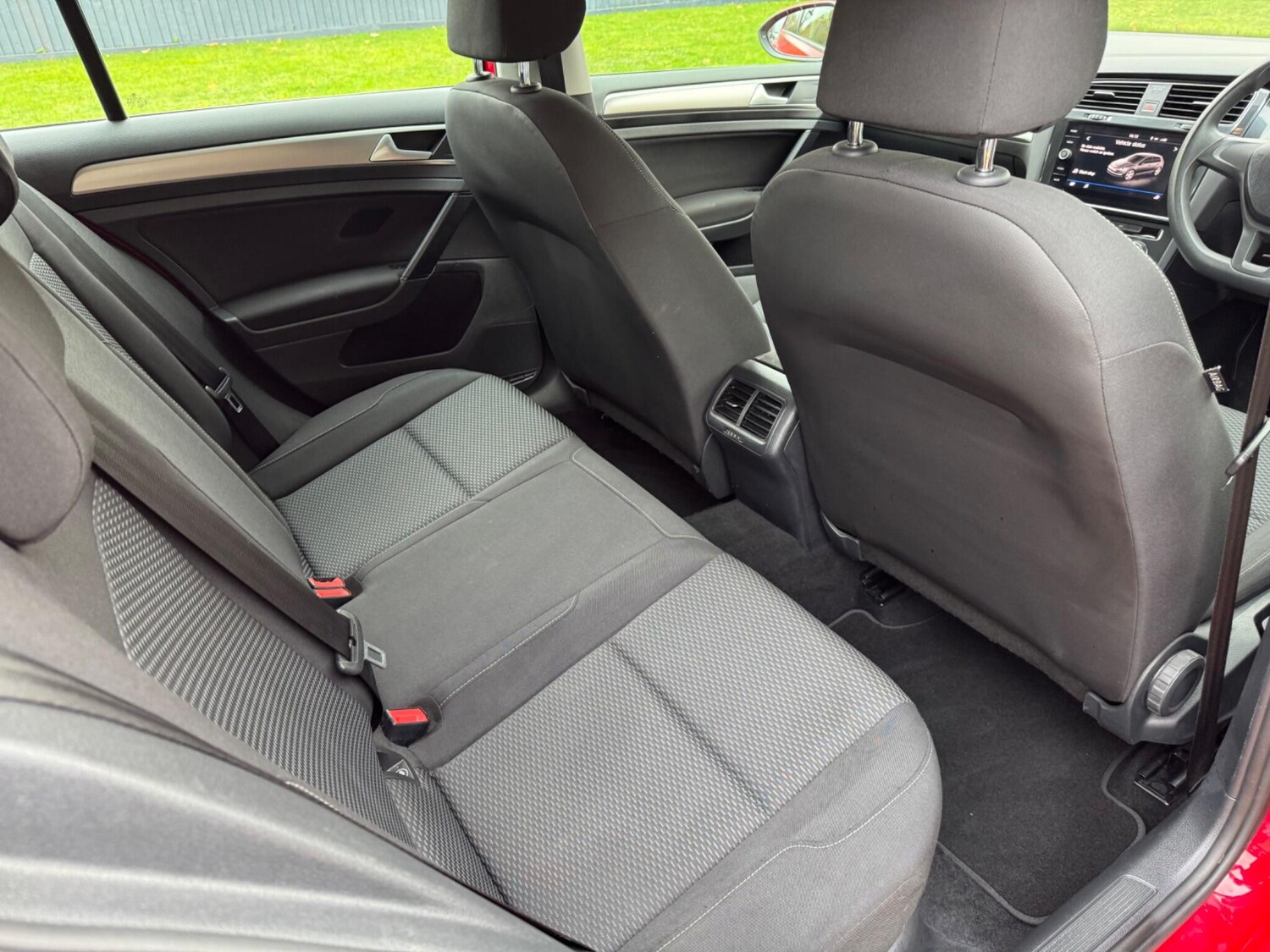 Used Volkswagen Golf 2017 for sale - 76487309: Photo 35