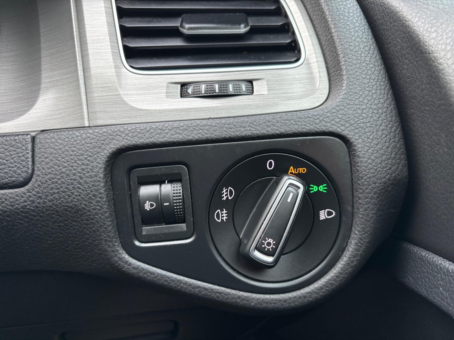 Used Volkswagen Golf 2016 for sale - 77612462: Photo 29