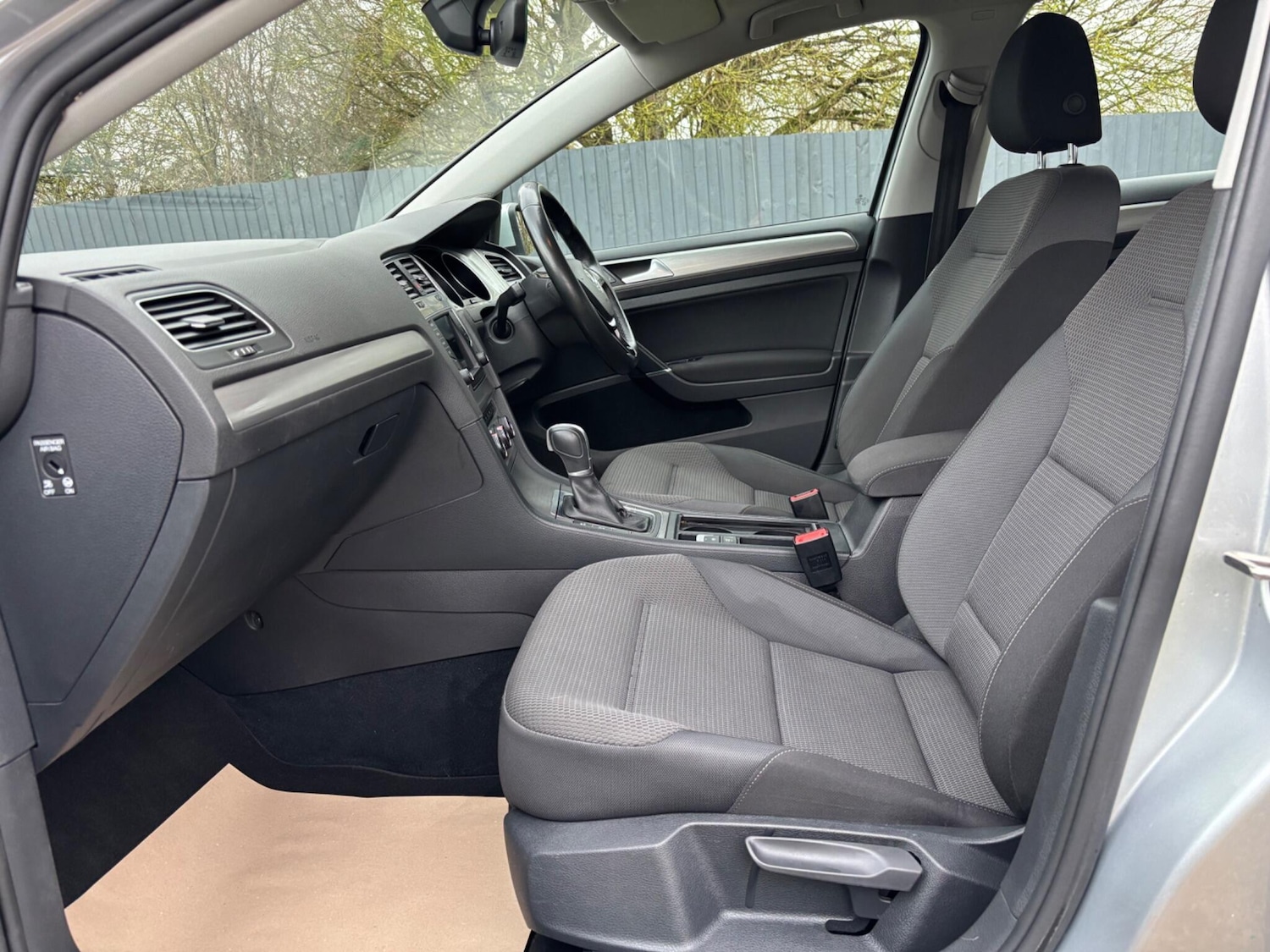 Used Volkswagen Golf 2016 for sale - 77612462: Photo 42