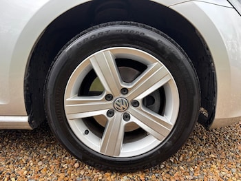 Used Volkswagen Golf 2016 for sale - 77612462: Photo