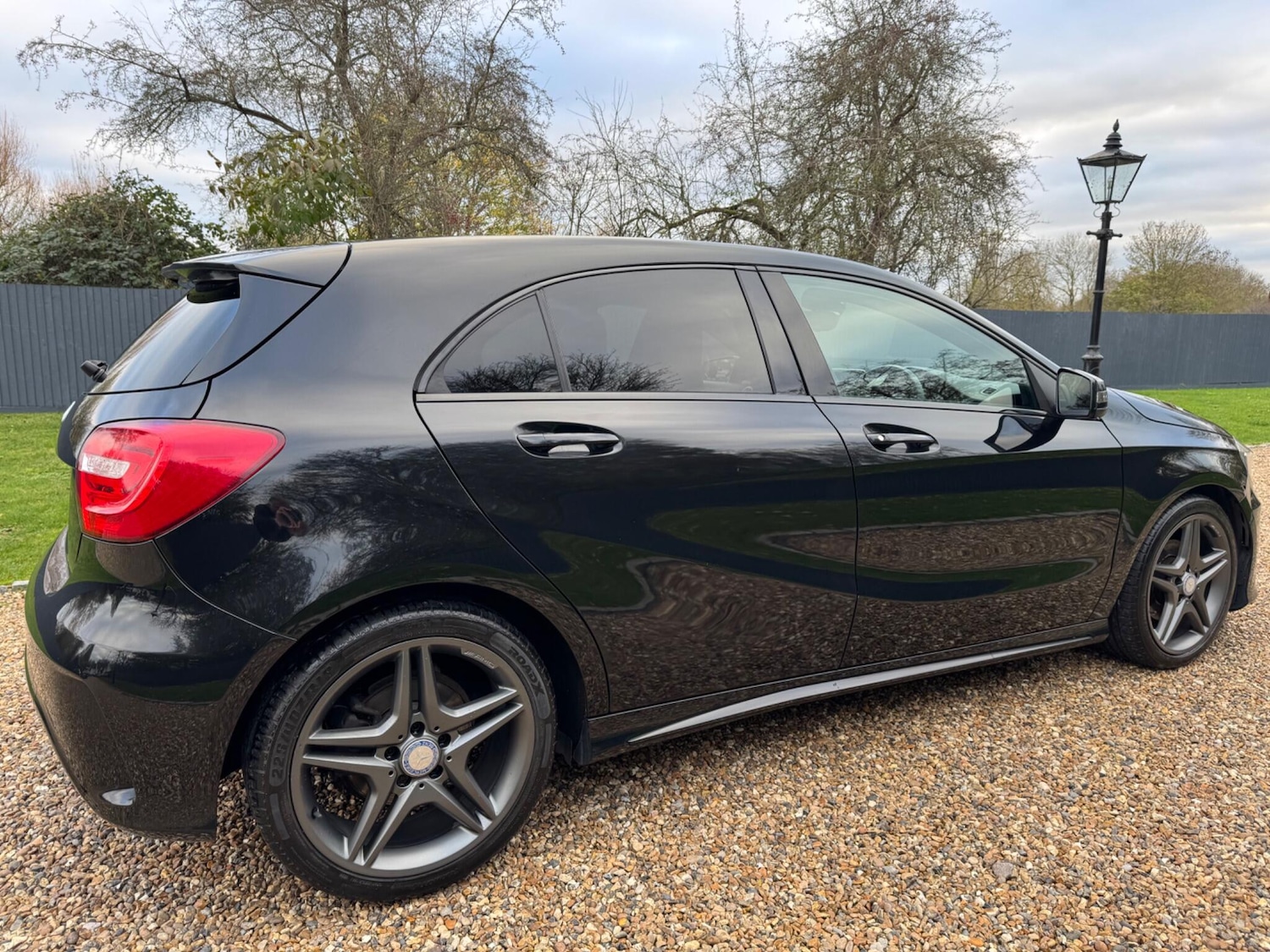 Used Mercedes-Benz A-Class 2014 for sale - 76637989: Photo 11