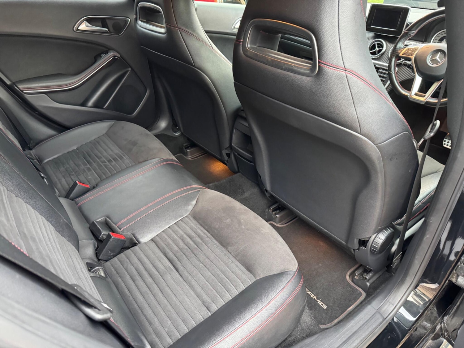 Used Mercedes-Benz A-Class 2014 for sale - 76637989: Photo 34