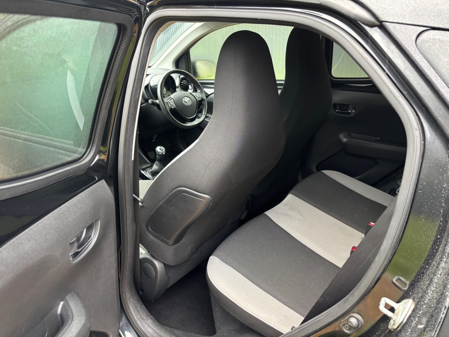 Used Toyota AYGO 2017 for sale - 76505103: Photo 17