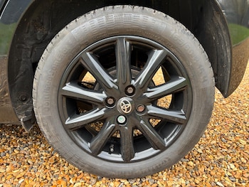 Used Toyota AYGO 2017 for sale - 76505103: Photo