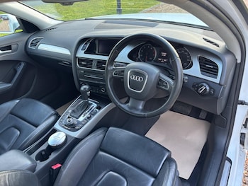 Used Audi A4 2011 for sale - 77174945: Photo