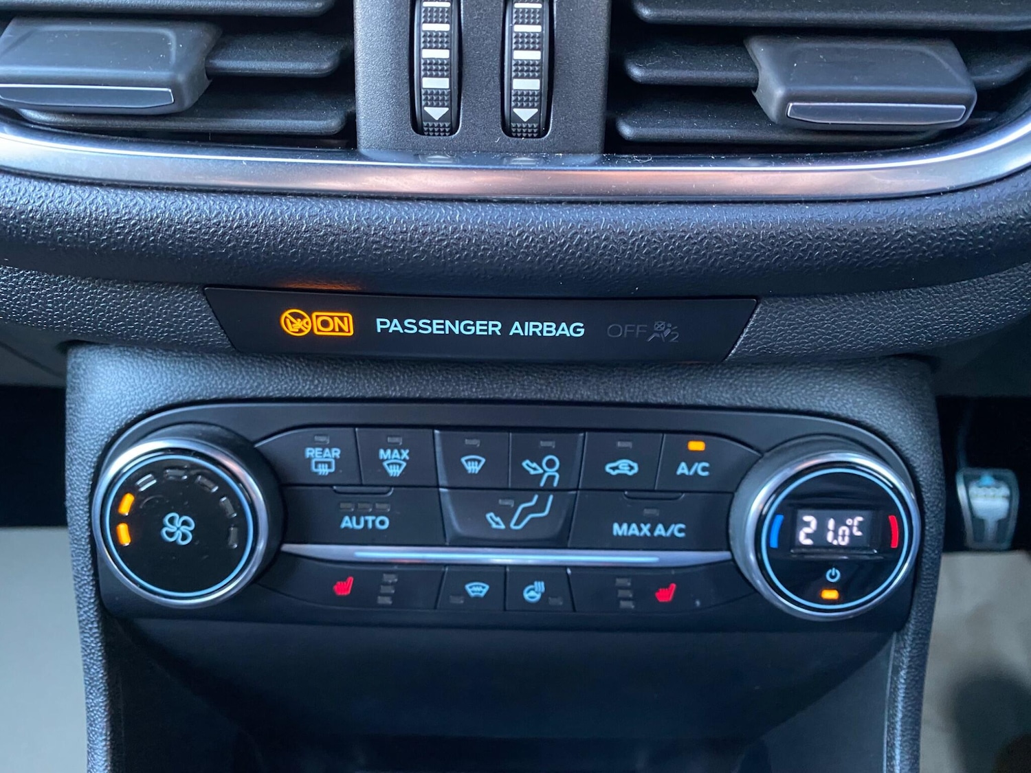 Used Ford Fiesta 2018 for sale - 76369075: Photo 21