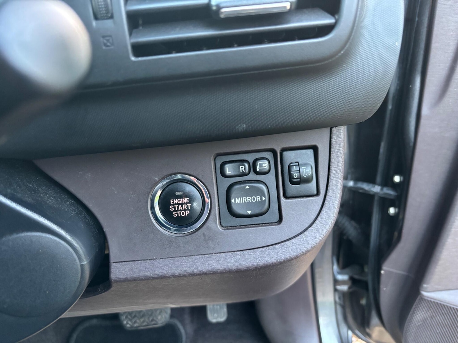 Used Toyota IQ 2009 for sale - 76590696: Photo 21