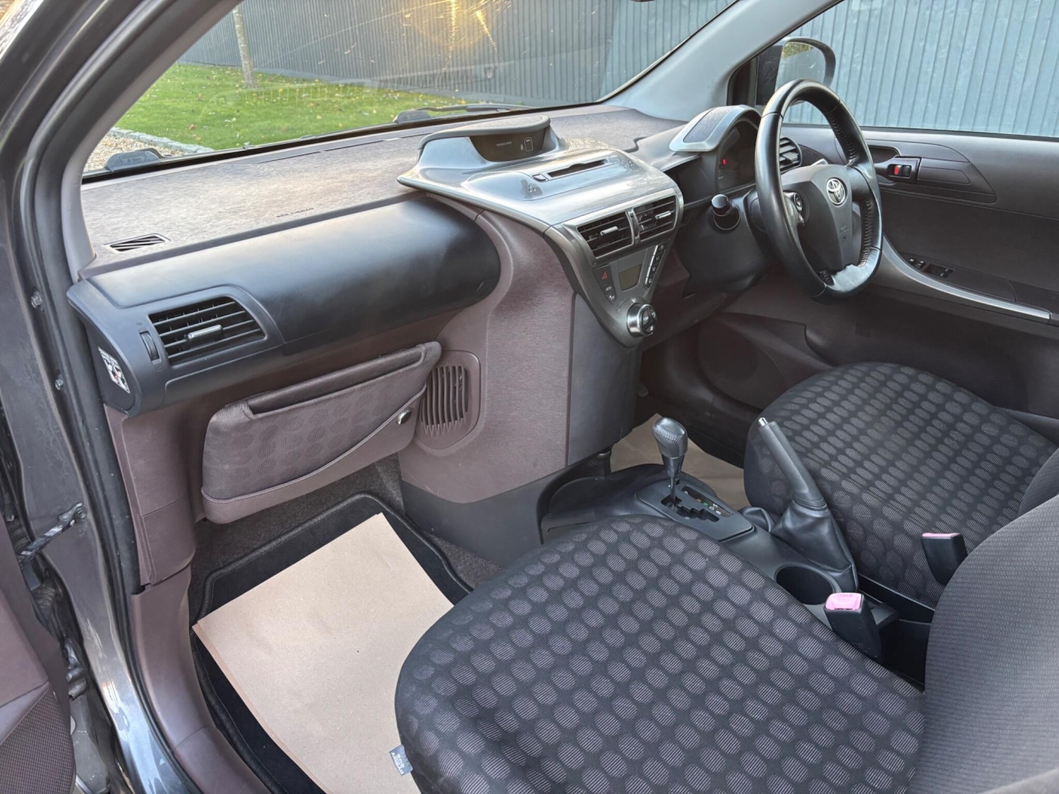 Used Toyota IQ 2009 for sale - 76590696: Photo 28