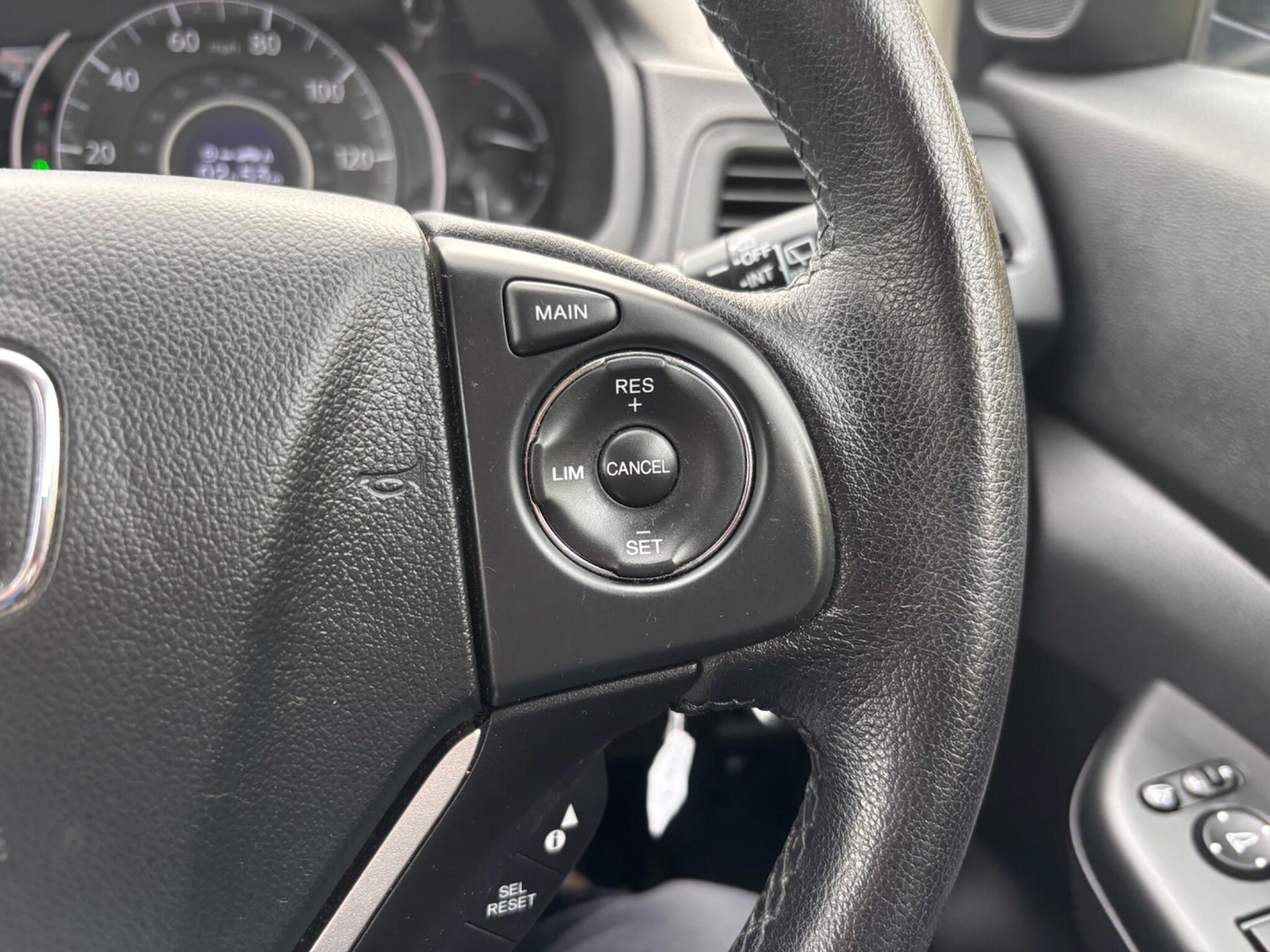 Used Honda CR-V 2017 for sale - 76339309: Photo 20