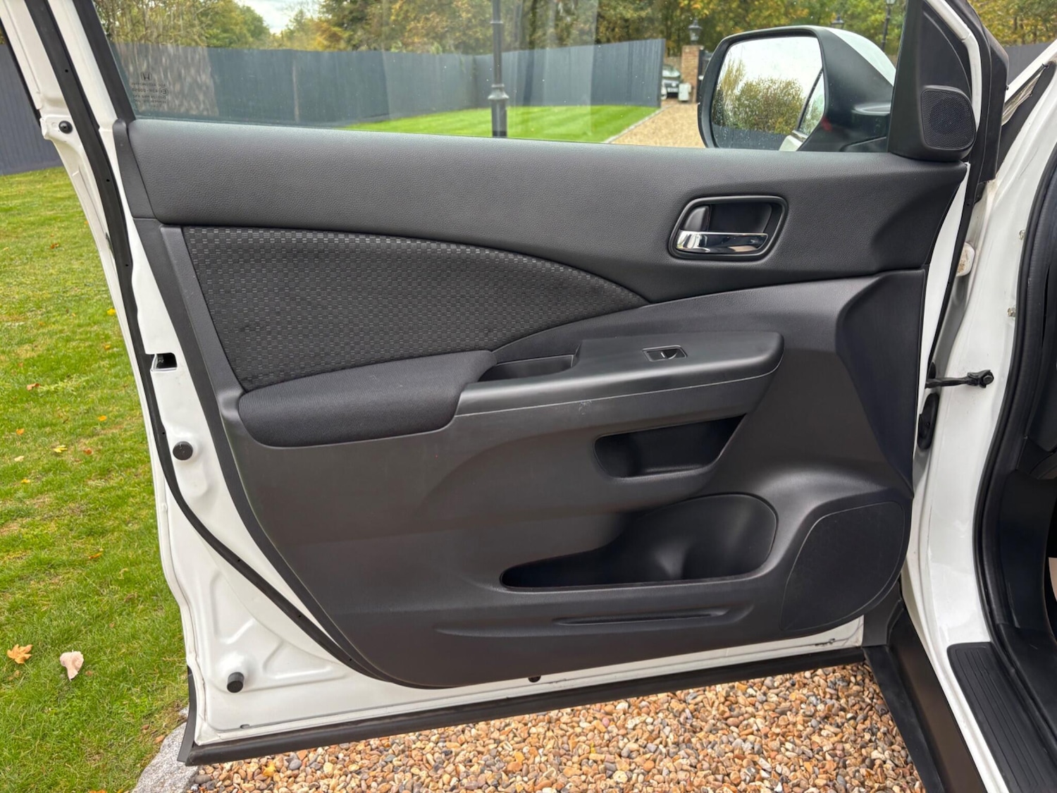 Used Honda CR-V 2017 for sale - 76339309: Photo 40