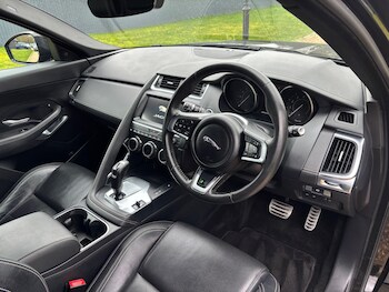 Used Jaguar E-Pace 2019 for sale - 77683436: Photo