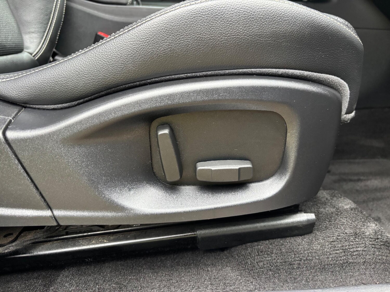 Used Jaguar E-Pace for sale - 77683436: Photo 31