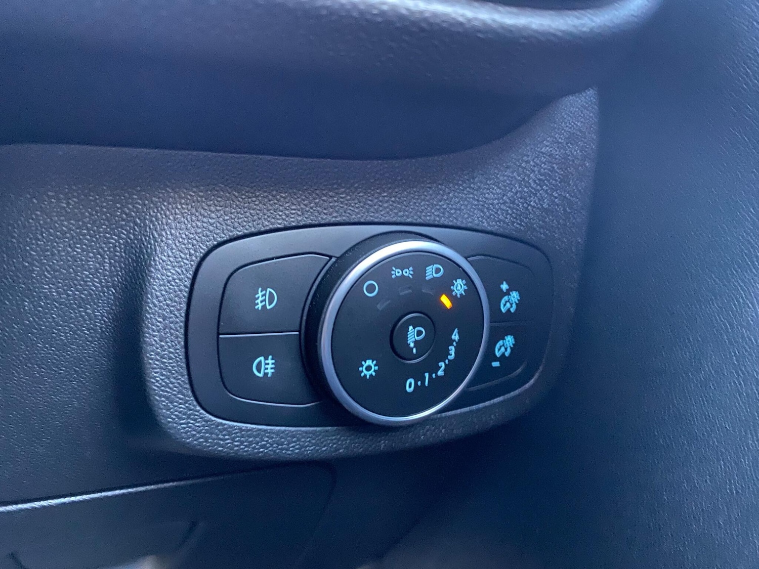 Used Ford Fiesta 2018 for sale - 77114250: Photo 23