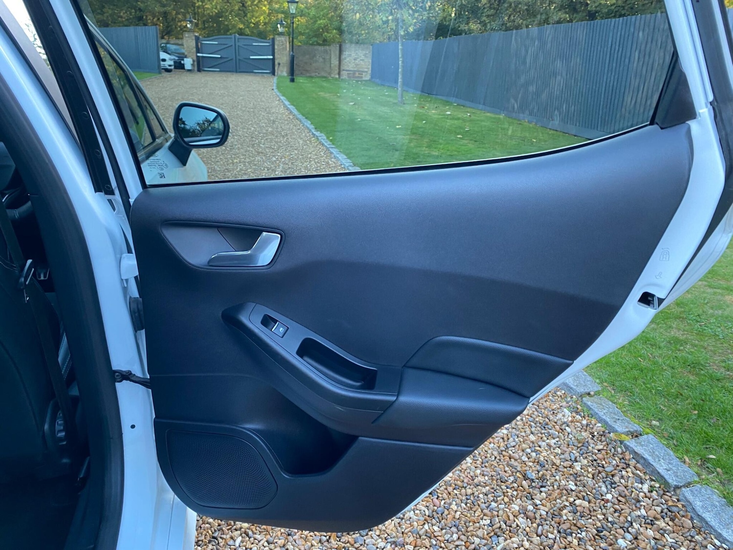 Used Ford Fiesta 2018 for sale - 77114250: Photo 29