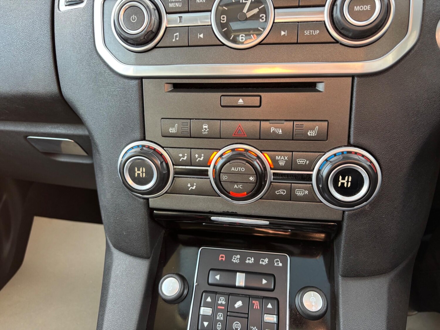 Used Land Rover Discovery 4 2015 for sale - 77386822: Photo 38