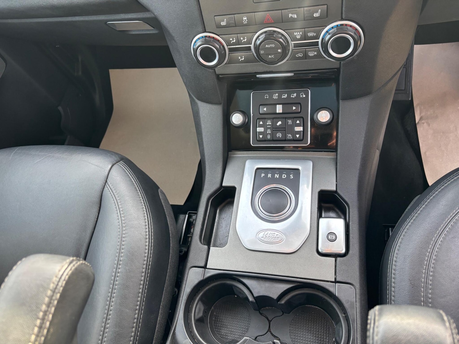 Used Land Rover Discovery 4 2015 for sale - 77386822: Photo 39