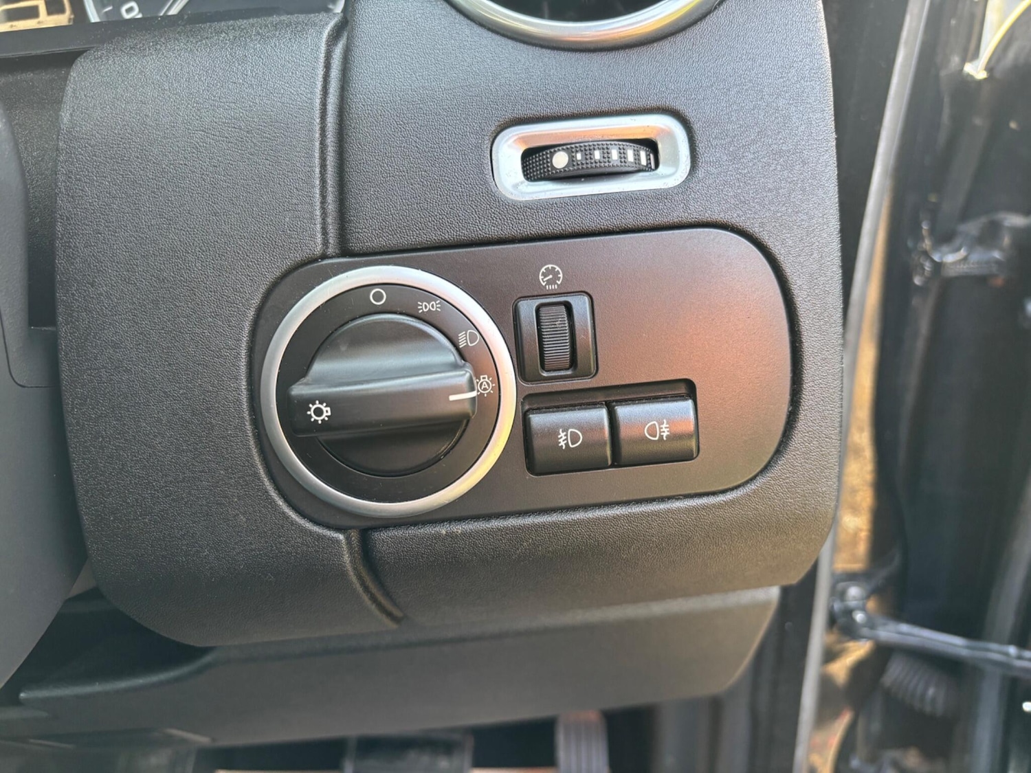 Used Land Rover Discovery 4 2015 for sale - 77386822: Photo 40