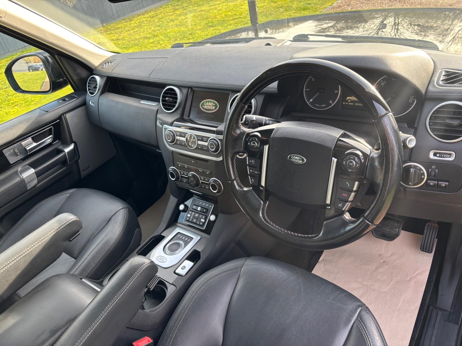 Used Land Rover Discovery 4 2015 for sale - 77386822: Photo 48