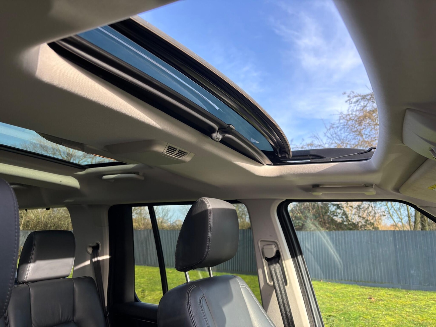 Used Land Rover Discovery 4 2015 for sale - 77386822: Photo 50