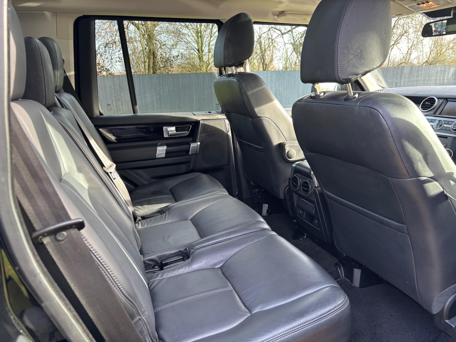 Used Land Rover Discovery 4 2015 for sale - 77386822: Photo 54