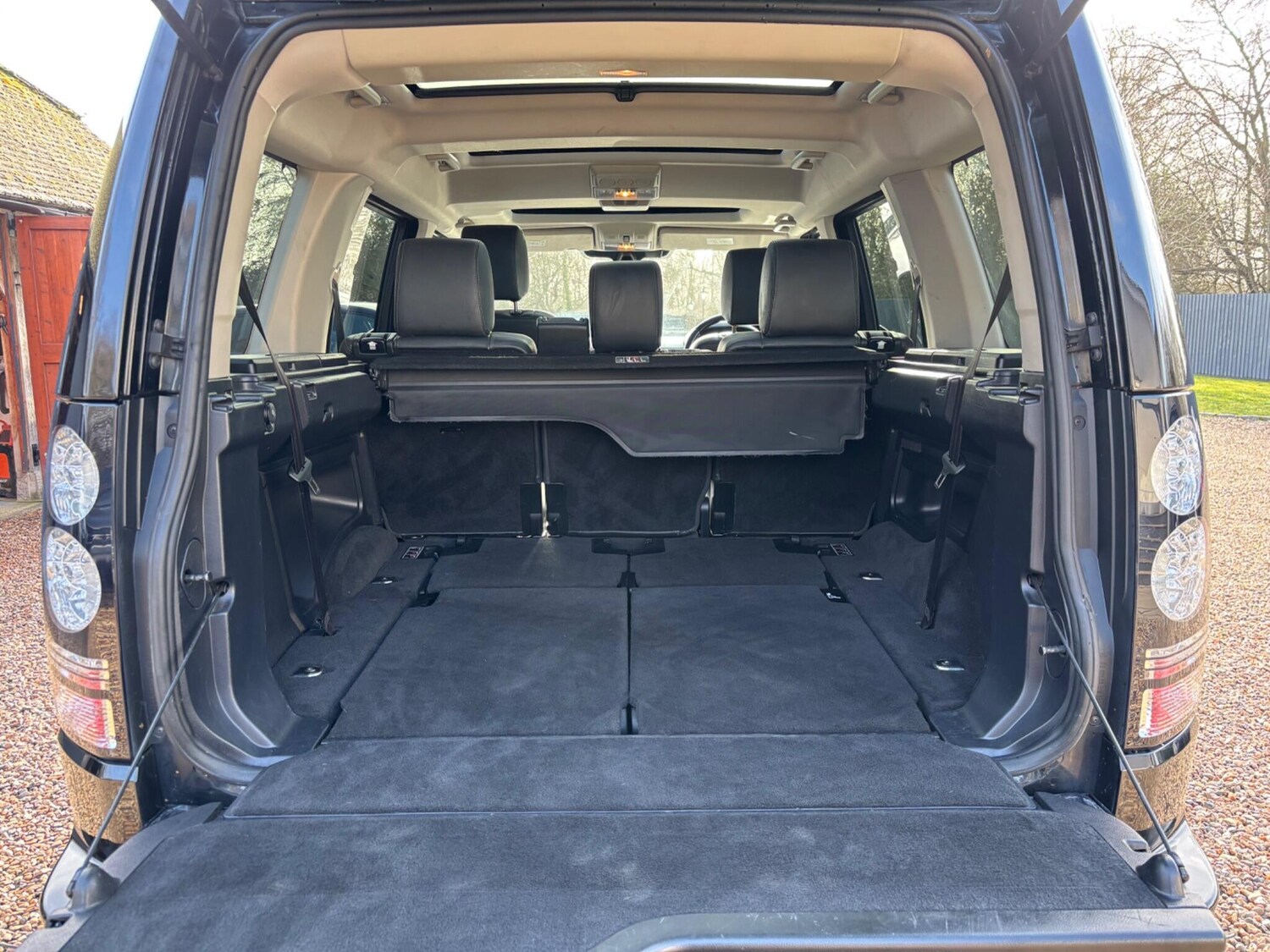 Used Land Rover Discovery 4 2015 for sale - 77386822: Photo 59