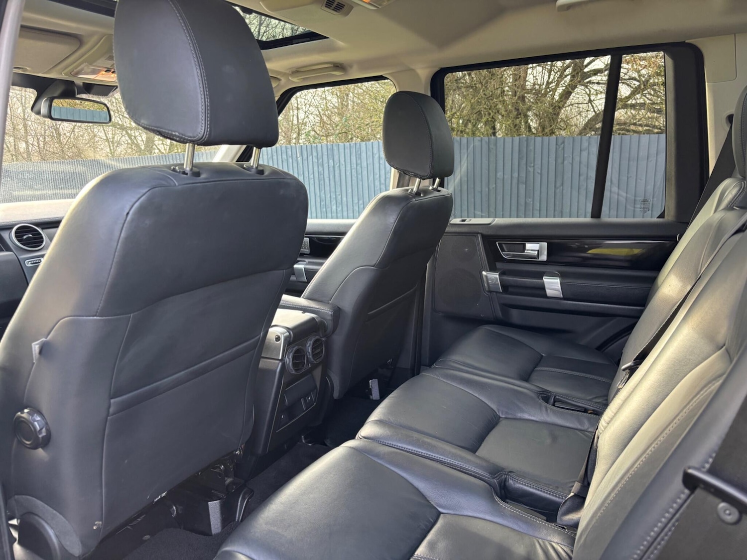 Used Land Rover Discovery 4 2015 for sale - 77386822: Photo 62