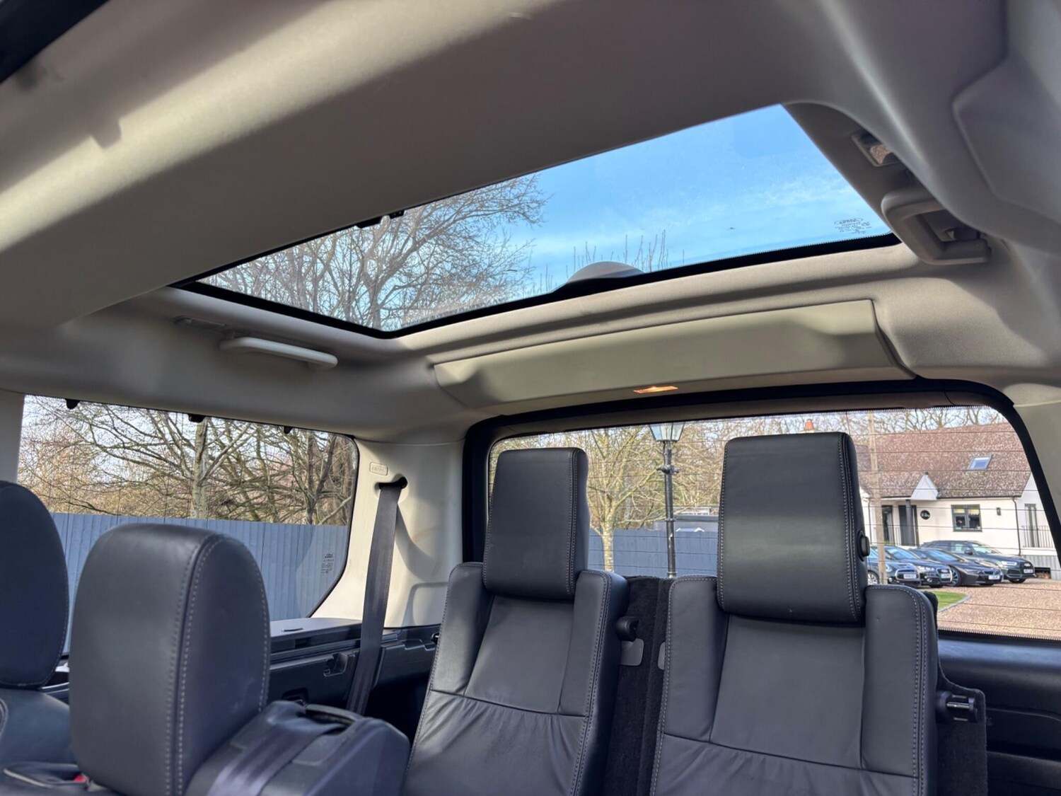 Used Land Rover Discovery 4 2015 for sale - 77386822: Photo 63