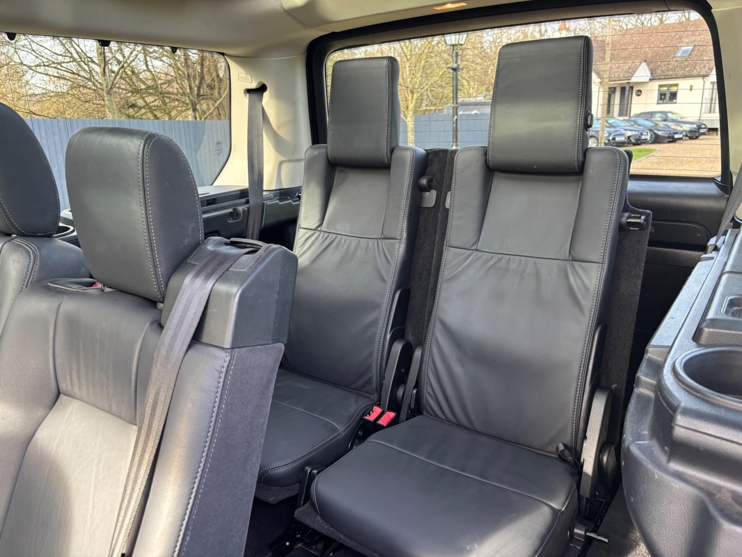 Used Land Rover Discovery 4 2015 for sale - 77386822: Photo 64