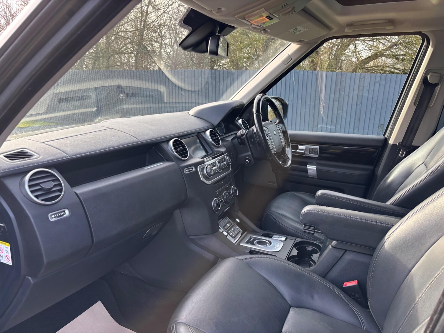 Used Land Rover Discovery 4 2015 for sale - 77386822: Photo 68